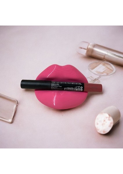 Estetik Dudak Tasarımlı Ruj Standı | Makyaj Masası Aksesuarı modelleri