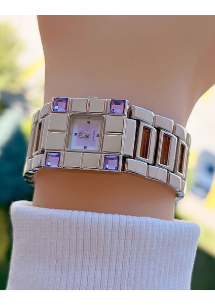 QZ01J7822A Taşlı Vintage Kadın Kol Saati