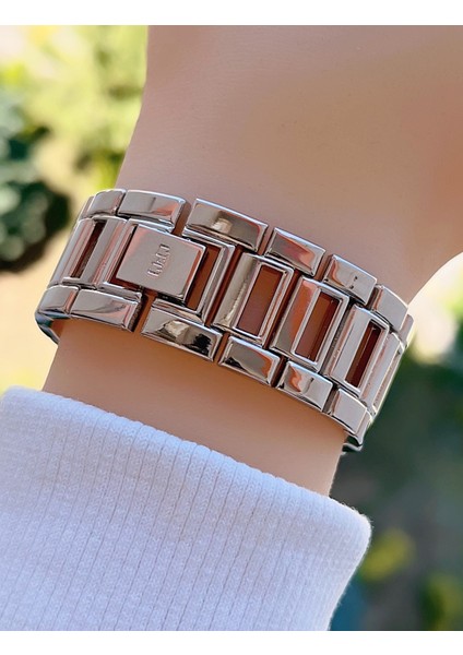 QZ01J7822A Taşlı Vintage Kadın Kol Saati