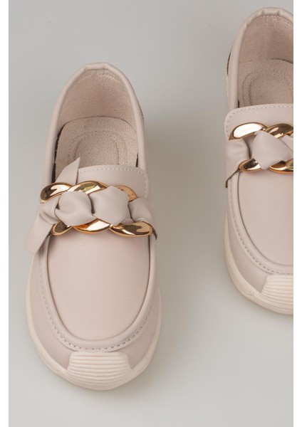 Krem Fiyonk Detaylı Kadın Loafer Ayakkabı fırsatları
