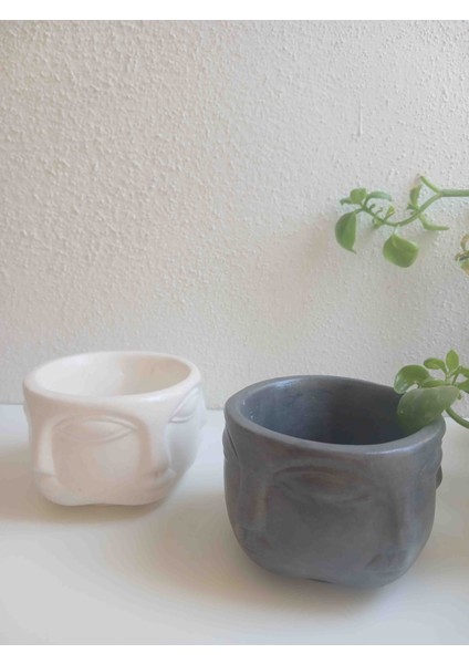 El Yapımı Taş Tozu Yüz Figürlü Saksı Seti (2’li) – Modern Minimalist Dekor