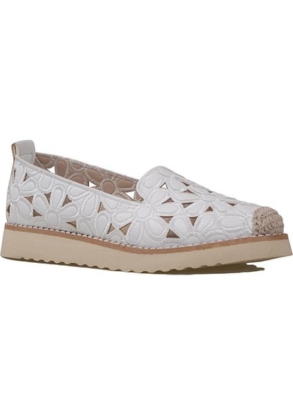 Beyaz Hasır Burunlu Kadın Delikli Yazlık Babet