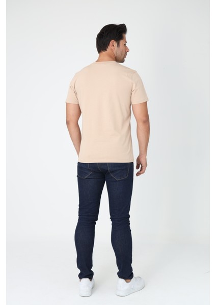 Bej Tişört - Ön Orta Kısımda Gri Nakışlı "zekora" Yazı indirimleri