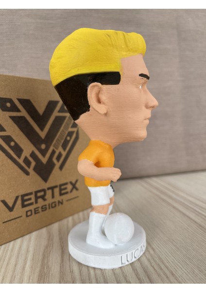 Torreira Gẩlẩtẩsẩrẩy 3D Futbolcu Taraftar Biblo Figür Erkek Hediyelik Oyuncak Sarı Kırmızı Aslan Erkek Sevgiliye Hediye Doğum Günü Hediyesi Dekorasyon Masa Süsü , Kişiye Özel Hediye fiyatları