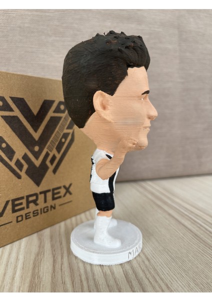 Mario Gomez Bêşiktẩş 3D Futbolcu Taraftar Biblo Figür Erkek Hediyelik Oyuncak Siyah Beyaz Kartal Erkek Sevgiliye Hediye Doğum Günü Hediyesi Dekorasyon Masa Süsü , Kişiye Özel Hediye fiyatları