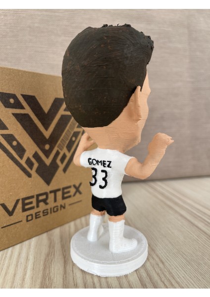 Mario Gomez Bêşiktẩş 3D Futbolcu Taraftar Biblo Figür Erkek Hediyelik Oyuncak Siyah Beyaz Kartal Erkek Sevgiliye Hediye Doğum Günü Hediyesi Dekorasyon Masa Süsü , Kişiye Özel Hediye modelleri