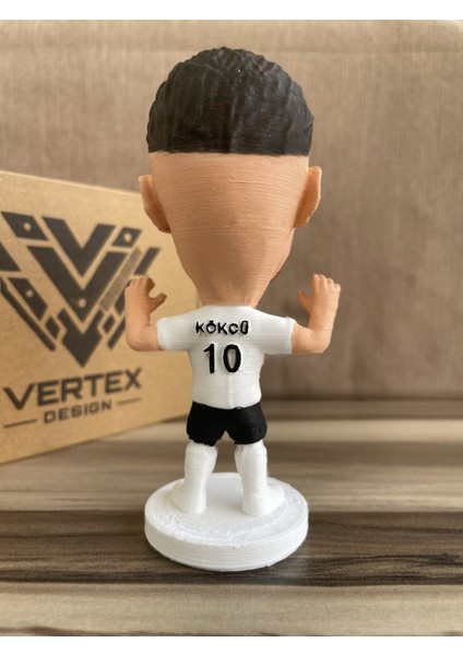 Orkun Kökçü Bêşiktẩş 3D Futbolcu Taraftar Biblo Figür Erkek Hediyelik Oyuncak Siyah Beyaz Kartal Erkek Sevgiliye Hediye Doğum Günü Hediyesi Dekorasyon Masa Süsü , Kişiye Özel Hediye indirimleri