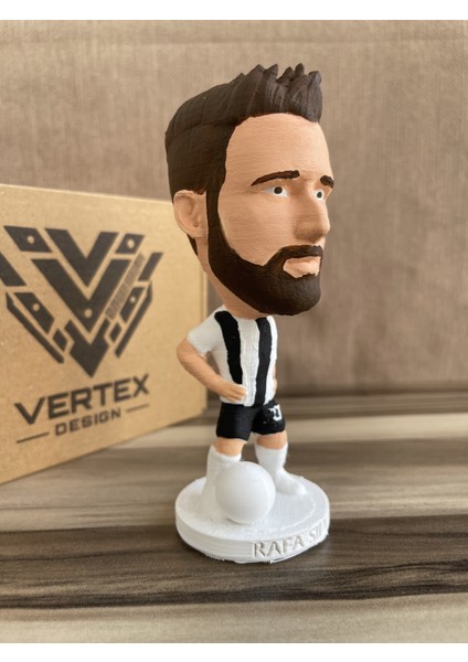 Rafa Silva Bêşiktẩş 3D Futbolcu Taraftar Biblo Figür Erkek Hediyelik Oyuncak Siyah Beyaz Kartal Erkek Sevgiliye Hediye Doğum Günü Hediyesi Dekorasyon Masa Süsü , Kişiye Özel Hediye fırsatları