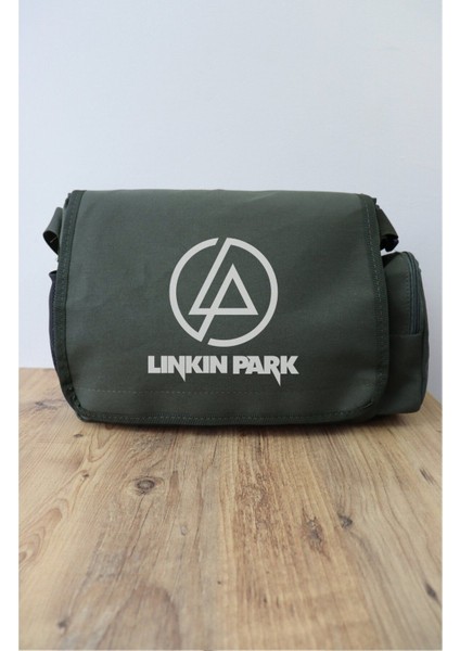 Haki Renkli Unisex Rock Grubu Temalı Postacı Çanta