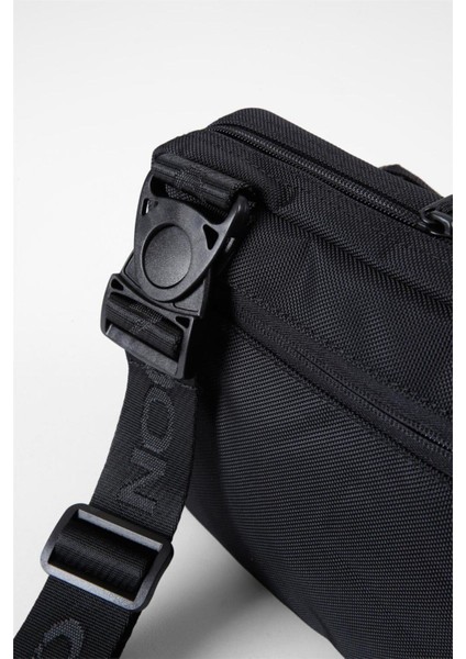 Haki Renk Askılı Şık ve Kullanışlı Küçük Çanta, Günlük Kullanım Için Ideal. fırsatları