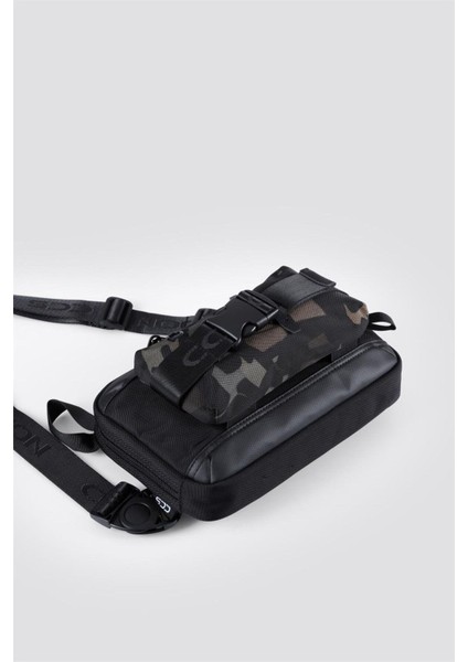 Haki Renk Askılı Şık ve Kullanışlı Küçük Çanta, Günlük Kullanım Için Ideal.