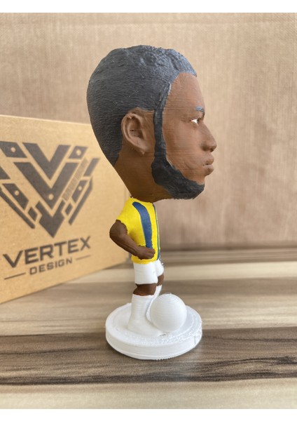 Fred Fênêrbẩhçe 3D Futbolcu Taraftar Biblo Figür Erkek Hediyelik Oyuncak Sarı Lacivert Kanarya Erkek Sevgiliye Hediye Doğum Günü Hediyesi Dekorasyon Masa Süsü , Kişiye Özel Hediye indirimleri