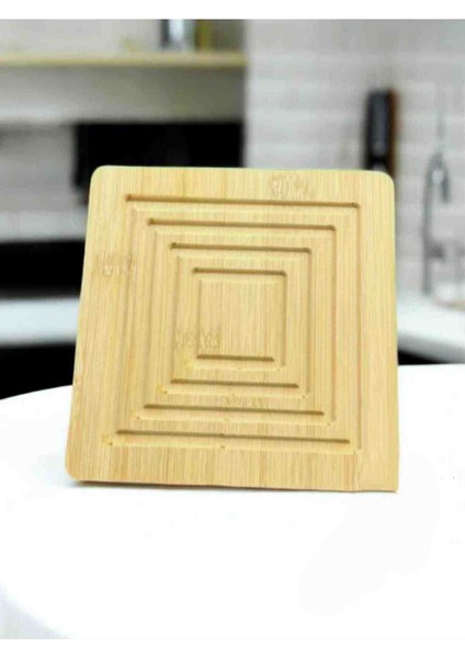 Kare Bambu Nihale – Isıya Dayanıklı Ahşap Tencere ve Tava Altlığı, Kaymaz Taban