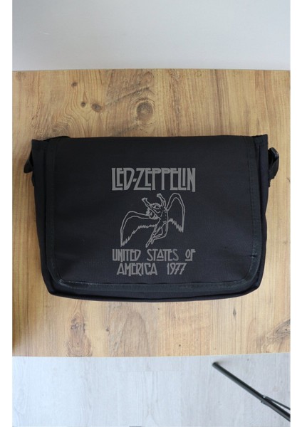 Siyah Unisex Rock Temalı Postacı Çantası, Günlük Kullanım Için Şık ve Rahat