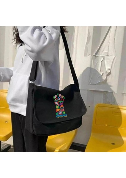 Şık Unisex Siyah Postacı Çanta, Günlük Kullanım ve Tarzınıza Uyum Sağlar