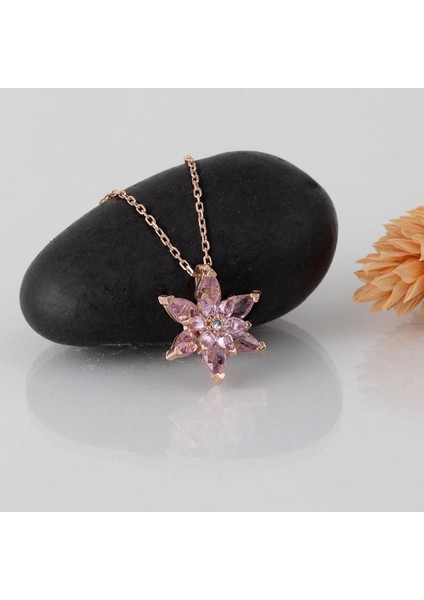 Pembe Renkli Lotus Çiçeği Gümüş Kolye