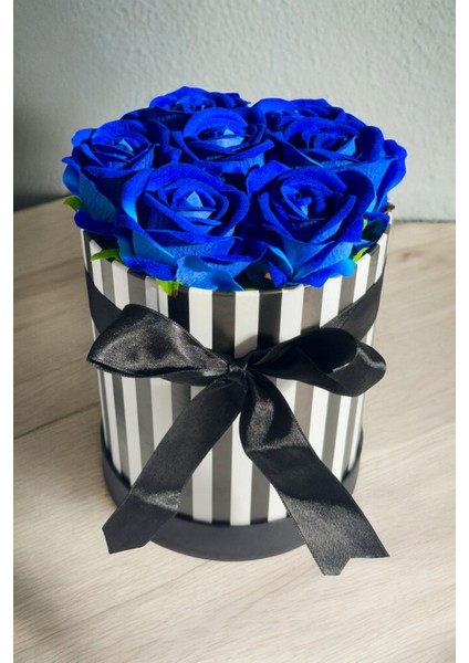 Sevgiliye Özel Hediye Gül Kutu Mavi Hediyelik Çiçek Doğum Günü Sepeti Kız Arkadaşa Eşe Sevgili modelleri