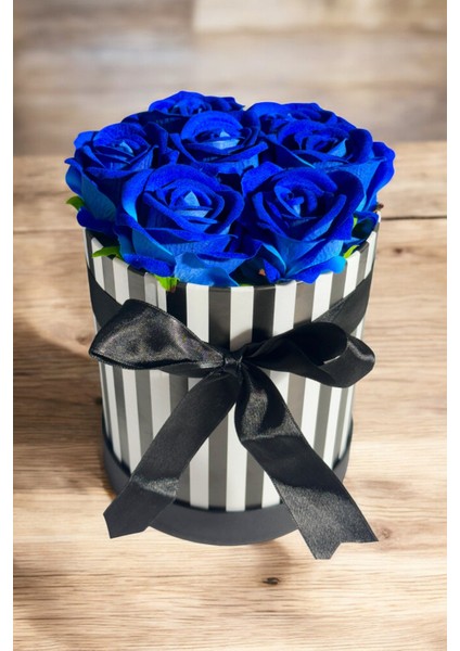 Sevgiliye Özel Hediye Gül Kutu Mavi Hediyelik Çiçek Doğum Günü Sepeti Kız Arkadaşa Eşe Sevgili fırsatları