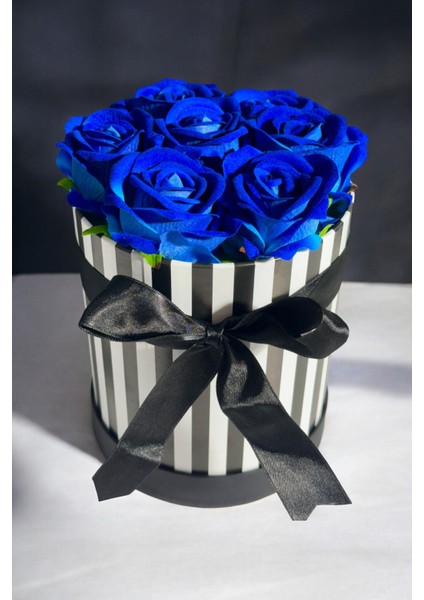 Sevgiliye Özel Hediye Gül Kutu Mavi Hediyelik Çiçek Doğum Günü Sepeti Kız Arkadaşa Eşe Sevgili indirimleri