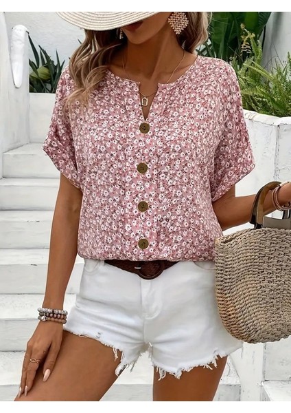 Kadın Kısa Kollu Çentikli V Yaka ve Düğme Detaylı Çiçek Desenli Süprem Bluz indirimleri