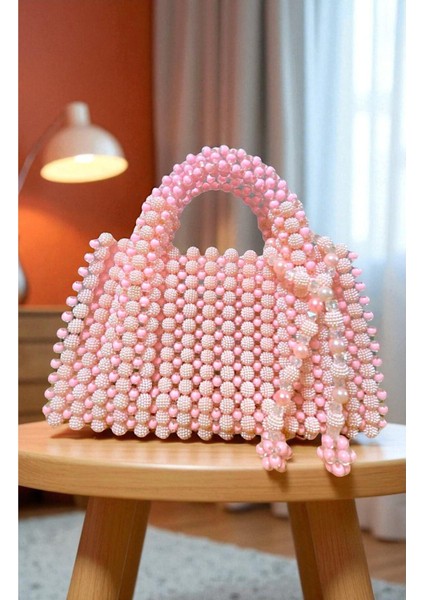 Pembe Boncuklu Şık Çanta, Eşsiz Takı Detaylarıyla Tarzınızı Yansıtır