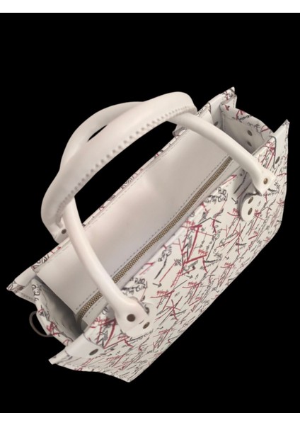 Beyaz Şık ve Kullanışlı Hafif Taşıma Çantası fiyatları