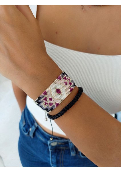 Mor ve Gümüş Tonlarında El Yapımı Boncuklu Zarif Bileklik