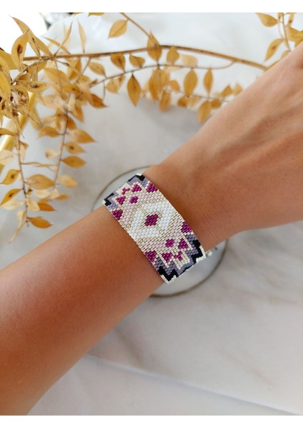 Mor ve Gümüş Tonlarında El Yapımı Boncuklu Zarif Bileklik fiyatları