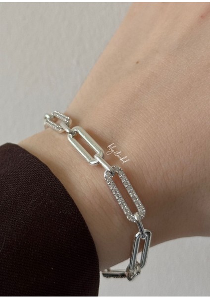 Gümüş Bileklik 17 Cm, Şık ve Zarif Takı Seçeneği