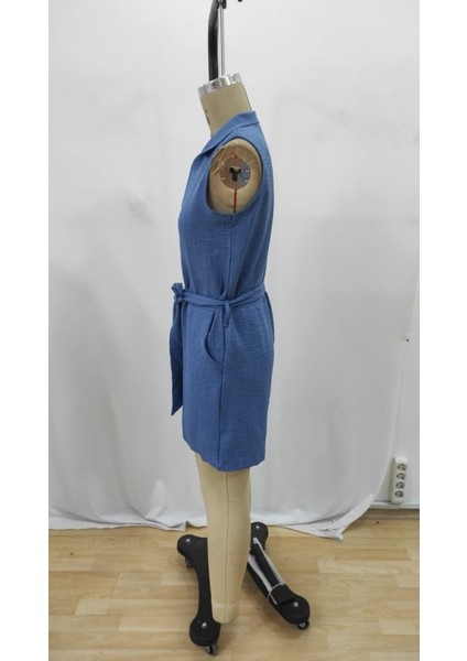 Kadın Sıfır Kollu Yakalı Düğmeli Belden Kuşaklı Kısa Keten Tulum