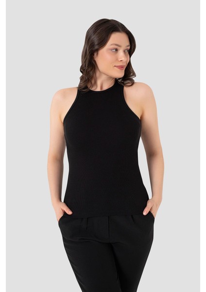 Kadın Pamuklu Fitilli Görünümlü Halter Yaka Basic Siyah - Beyaz Atlet 2'li Paket modelleri