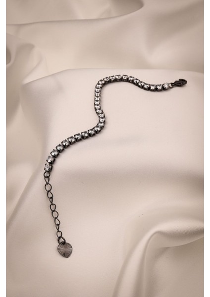 Antrasit Renkli Zircon Taşlı Su Yolu Bileklik, Şık ve Zarif Takı Tasarımı