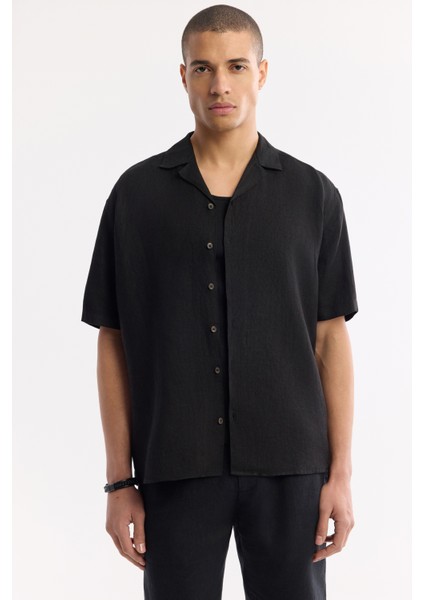 Erkek Siyah Oversize Fit Apaj Yaka %100 Keten Kısa Kol Rahat Kesim Gömlek A51y2209