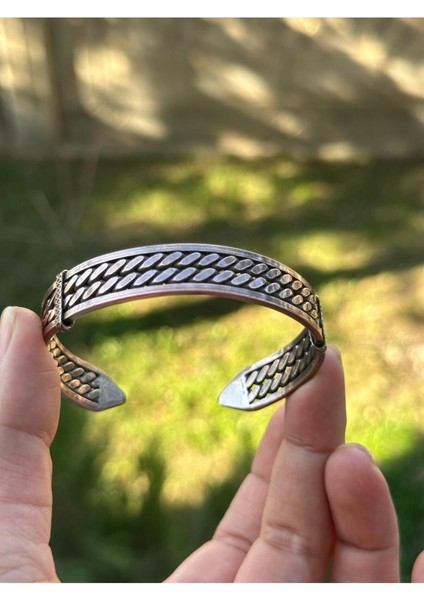 El Yapımı Sarmaşık Desenli Saf Bakır Bileklik, Şık ve Doğal Takı