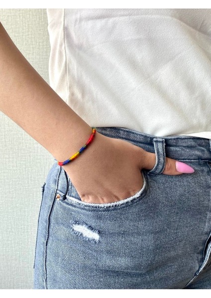 El Yapımı Çok Renkli Örgü Bileklik, Şık ve Özel Tasarım Takı