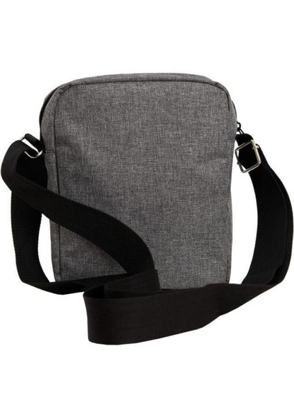 Gri Erkek Çanta, Şık ve Hafif Çapraz Askı Tasarımı, Rahat Kullanım modelleri