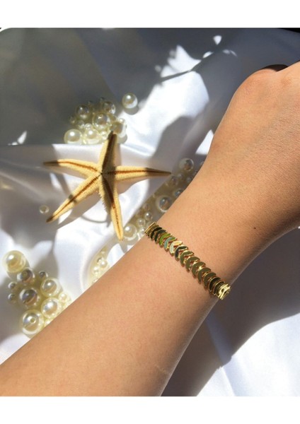 Kadın Zarif Yaprak Figürlü Altın Bileklik, Şık ve Şekilli Takı