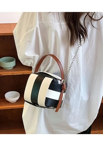 Şık Siyah Beyaz Küp El ve Omuz Çanta, Zarif ve Modern Tasarım fiyatları