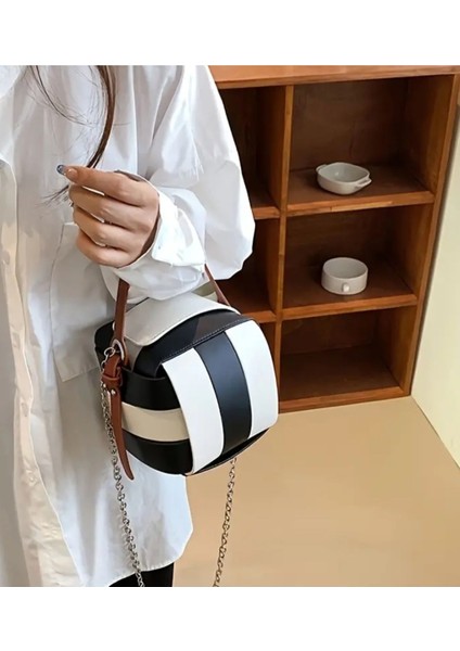Şık Siyah Beyaz Küp El ve Omuz Çanta, Zarif ve Modern Tasarım