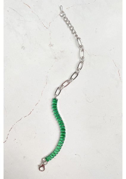 Yeşil Kare Taşlı Zincir Detaylı Şık Bileklik fiyatları