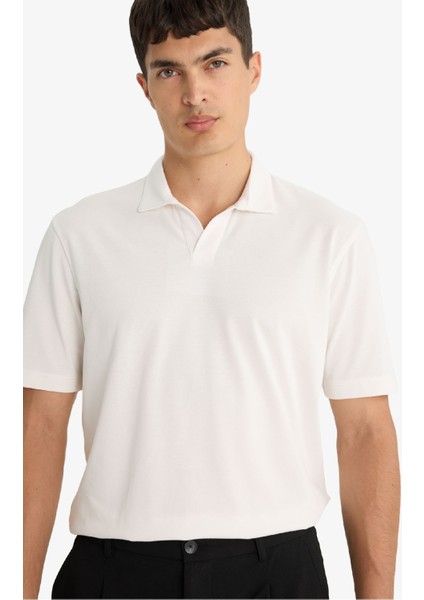 Regular Fit Polo Yaka İnce Dokulu Kısa Kollu Tişört F8477AX25AU fırsatları