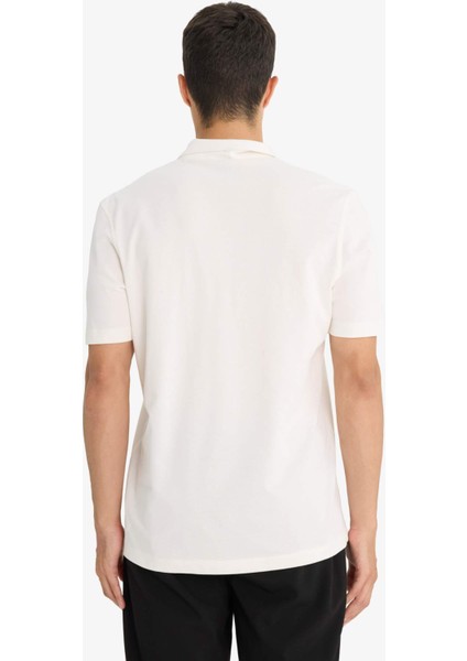 Regular Fit Polo Yaka İnce Dokulu Kısa Kollu Tişört F8477AX25AU