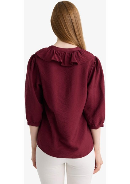 Regular Fit Bisiklet Yaka Volanlı Uzun Kollu Gömlek fırsatları