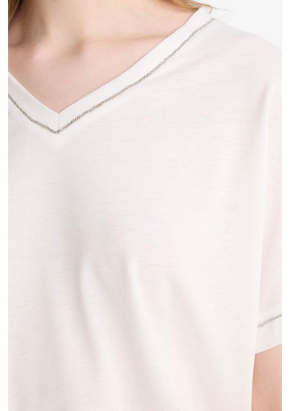 V Yaka Kısa Kollu Tişört F8191AX25HS indirimleri