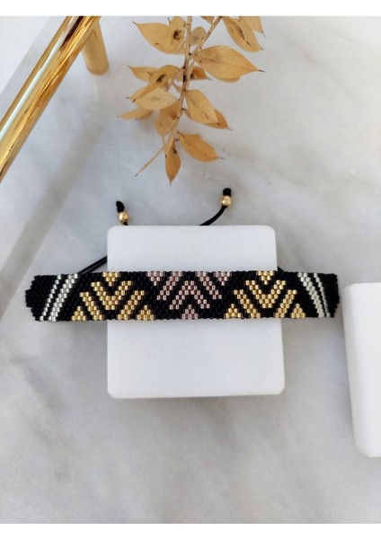 Şık Siyah Miyuki Bileklik, Zarif Takı, El Işçiliği, Hediye Seçeneği fiyatları