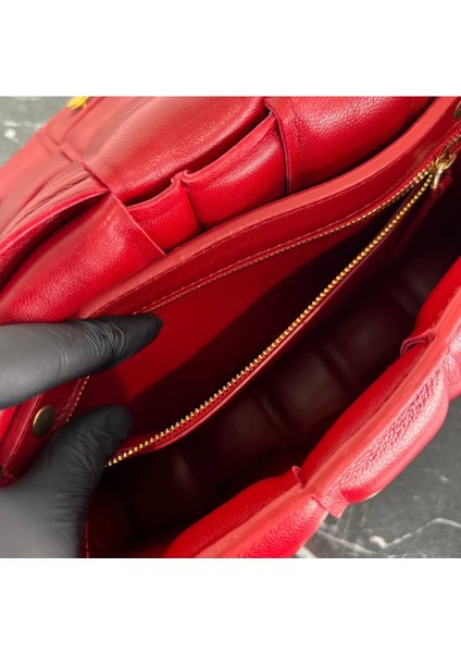 Şık ve Kaliteli Özel Tasarım Kadın El ve Omuz Çantası, Mavi Renk Seçeneği fırsatları