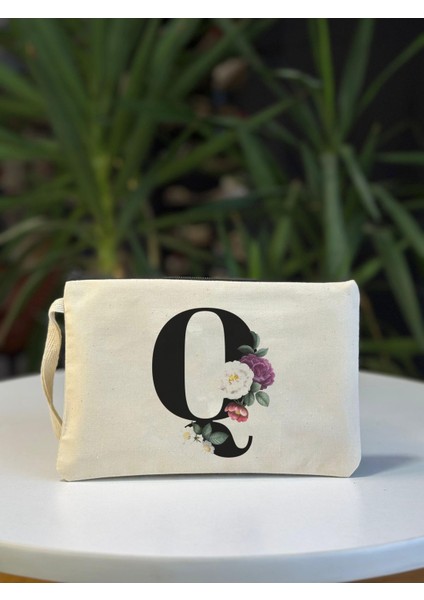 Şık Bej Harfli Hambez Clutch Çanta, Zarif ve Kullanışlı Tasarım