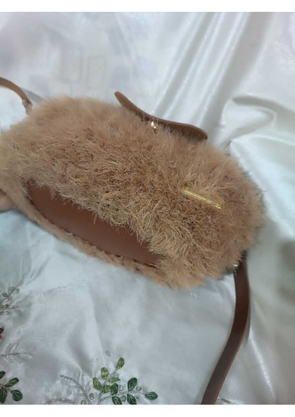 Bej Şık ve Hafif Günlük Kullanıma Uygun Taşınabilir Çanta