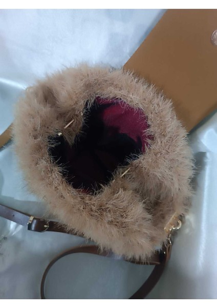 Bej Şık ve Hafif Günlük Kullanıma Uygun Taşınabilir Çanta