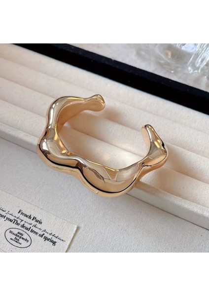 Şık Kalın Altın Vintage Bileklik, Parlak ve Zarif Takı Tasarımı modelleri